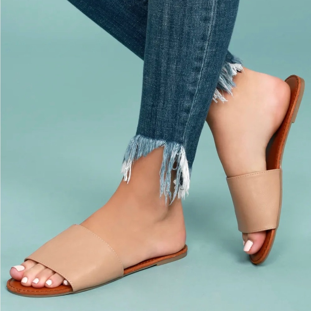 New Lulu’s Sandals